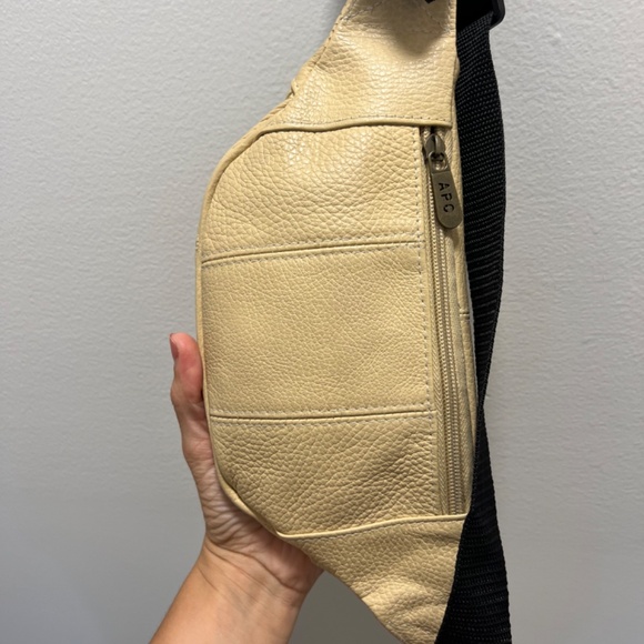 APC Unisex Tan Fanny Pack - Picture 3 of 5